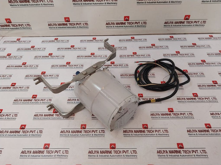 Fuji Electric Aprek91S-4 Motor With Mounting 415/440 Volt (Not Working)