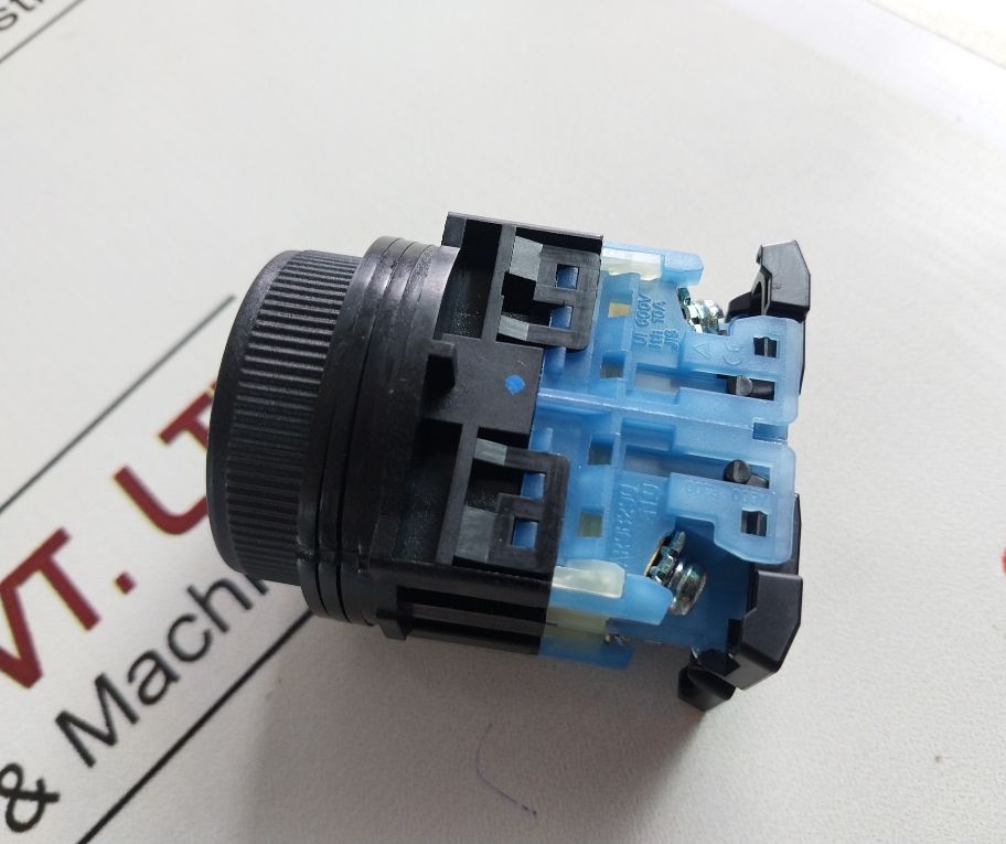 Fuji Electric Ar30F0R Push Button Switch 250V 6A