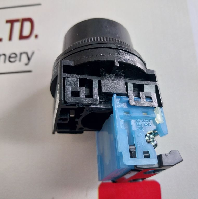 Fuji Electric Ar30G1R-10G Pushbutton Switch