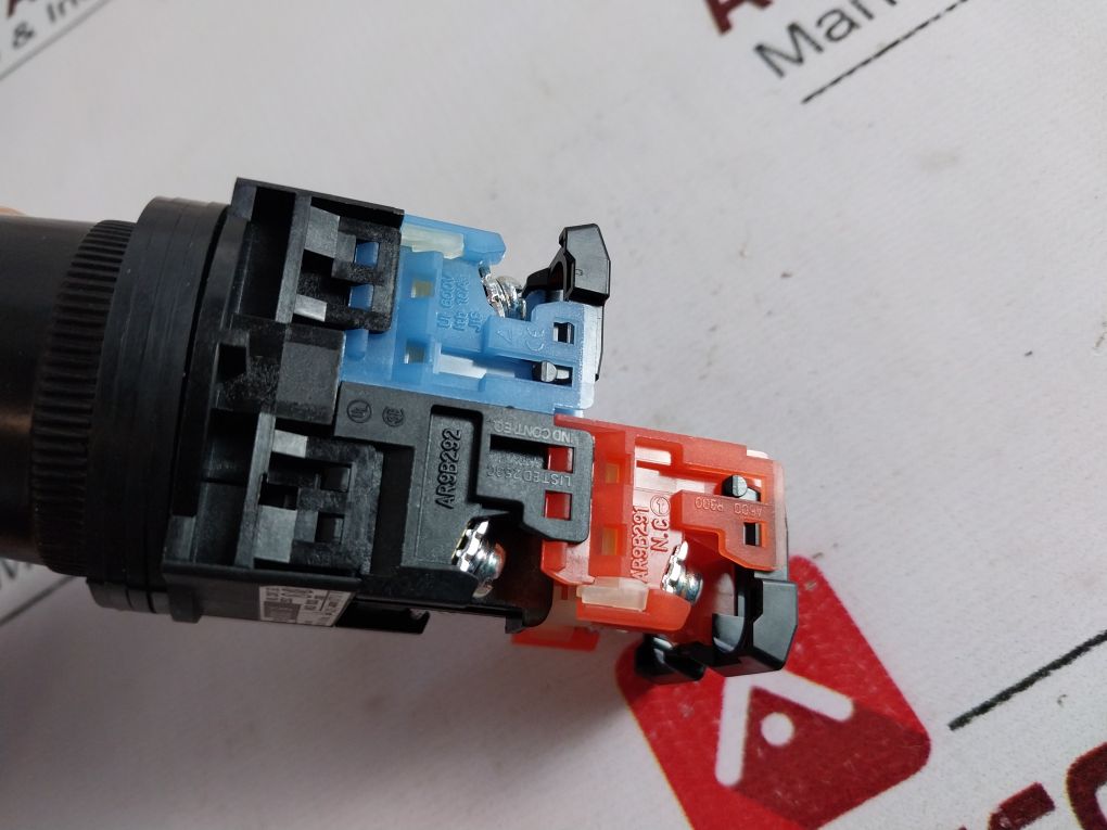 Fuji Electric Ar30G3L-11E4G Illuminated Push Button Switch Ar30G3L E4