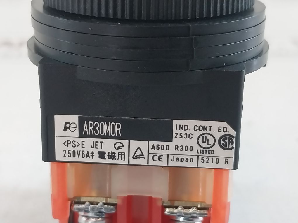 Fuji Electric Ar30M0R-11R Push Button Switch
