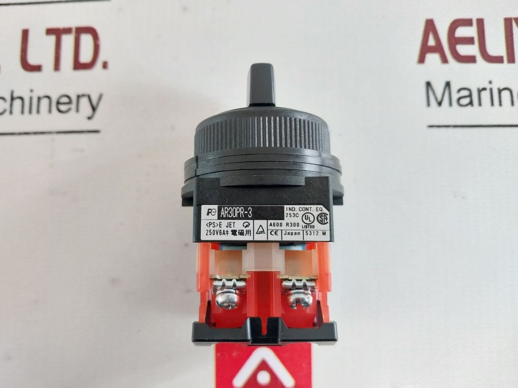 Fuji Electric Ar30Pr-3 Selector Switch