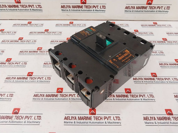 Fuji Electric Ea803B Auto Breaker 700A Ac690V Dc250V
