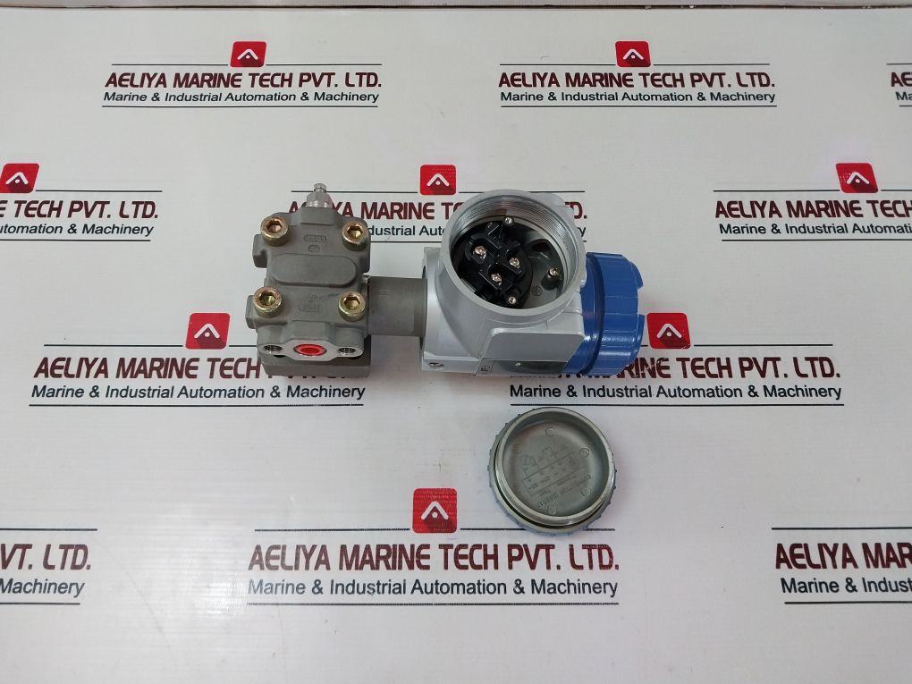 Fuji Electric Fkgb03V4-2Acyy-aa Fcx-aii Gauge Pressure Transmitter 24Vdc