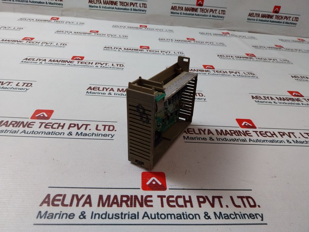 Fuji Electric Nc1Y16T05P5-1 Digital Output Module Plc Transducer