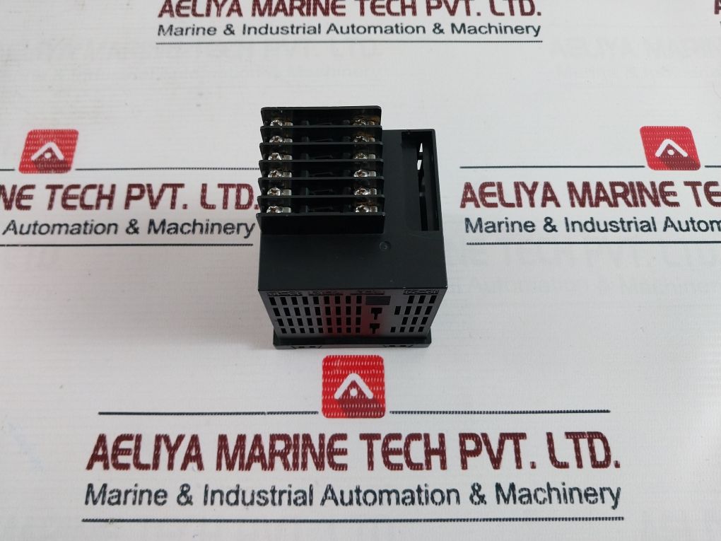 Fuji Electric Pxr-7 Temperature Controllers 100-240Vac