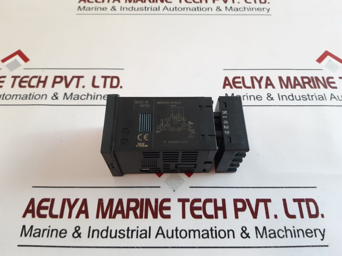 Fuji Pxr4Tas1-0V000 Temperature Controller Pxr-4 With Tp48Sb Base