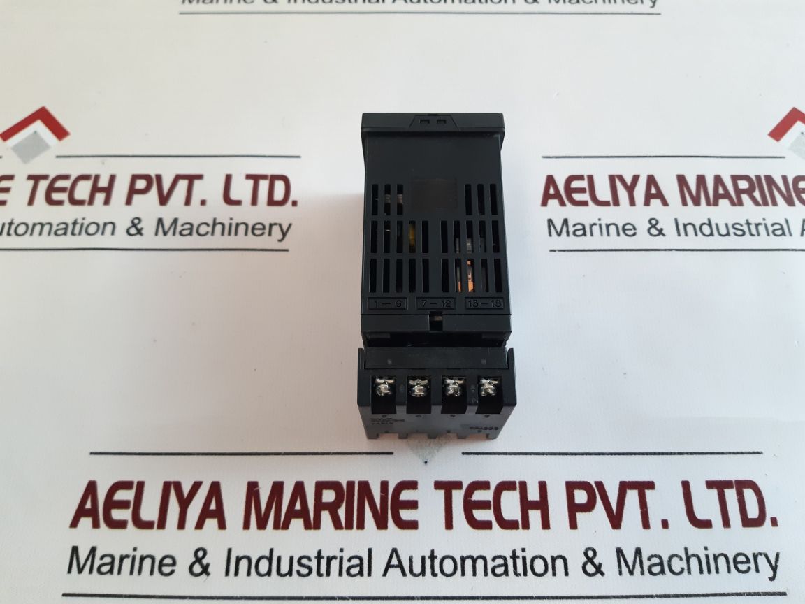 Fuji Pxr4Tas1-0V000 Temperature Controller Pxr-4 With Tp48Sb Base