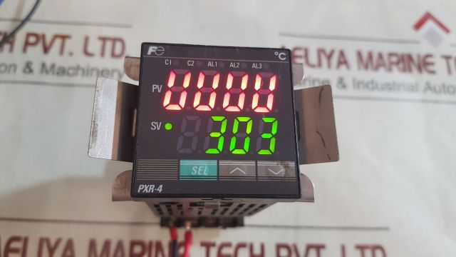 Fuji Electric Pxr4Tas1-0V000 Temperature Controller 100-240Vac 50/60Hz