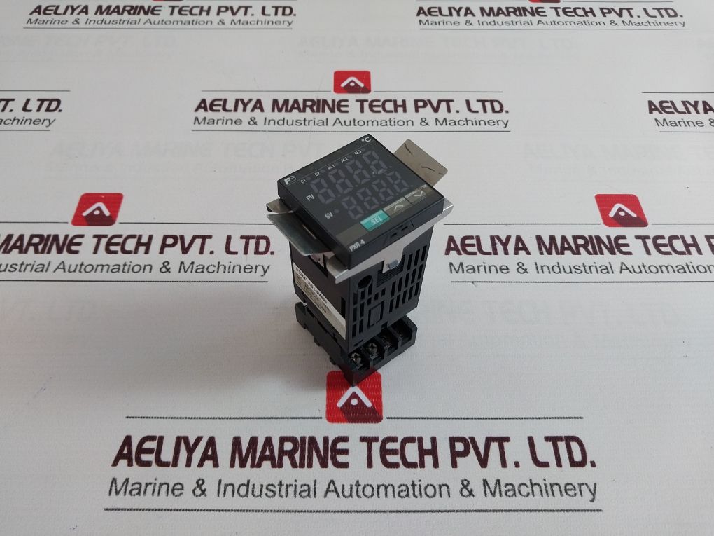 Fuji Electric Pxr4Tas1-0V000 Temperature Controller 100-240Vac 50/60Hz