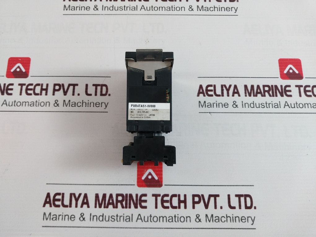 Fuji Electric Pxr4Tas1-0V000 Temperature Controller 100-240Vac 50/60Hz