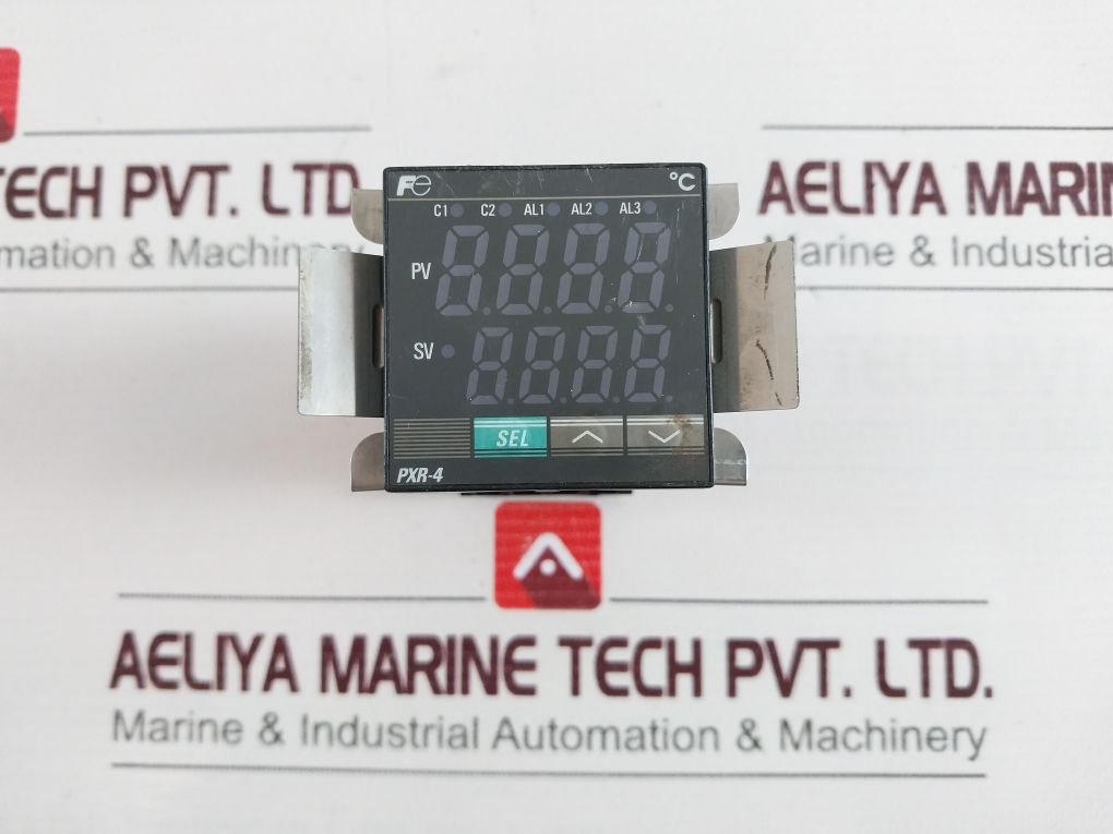 Fuji Electric Pxr4Tas1-0V000 Temperature Controller 100-240Vac 50/60Hz