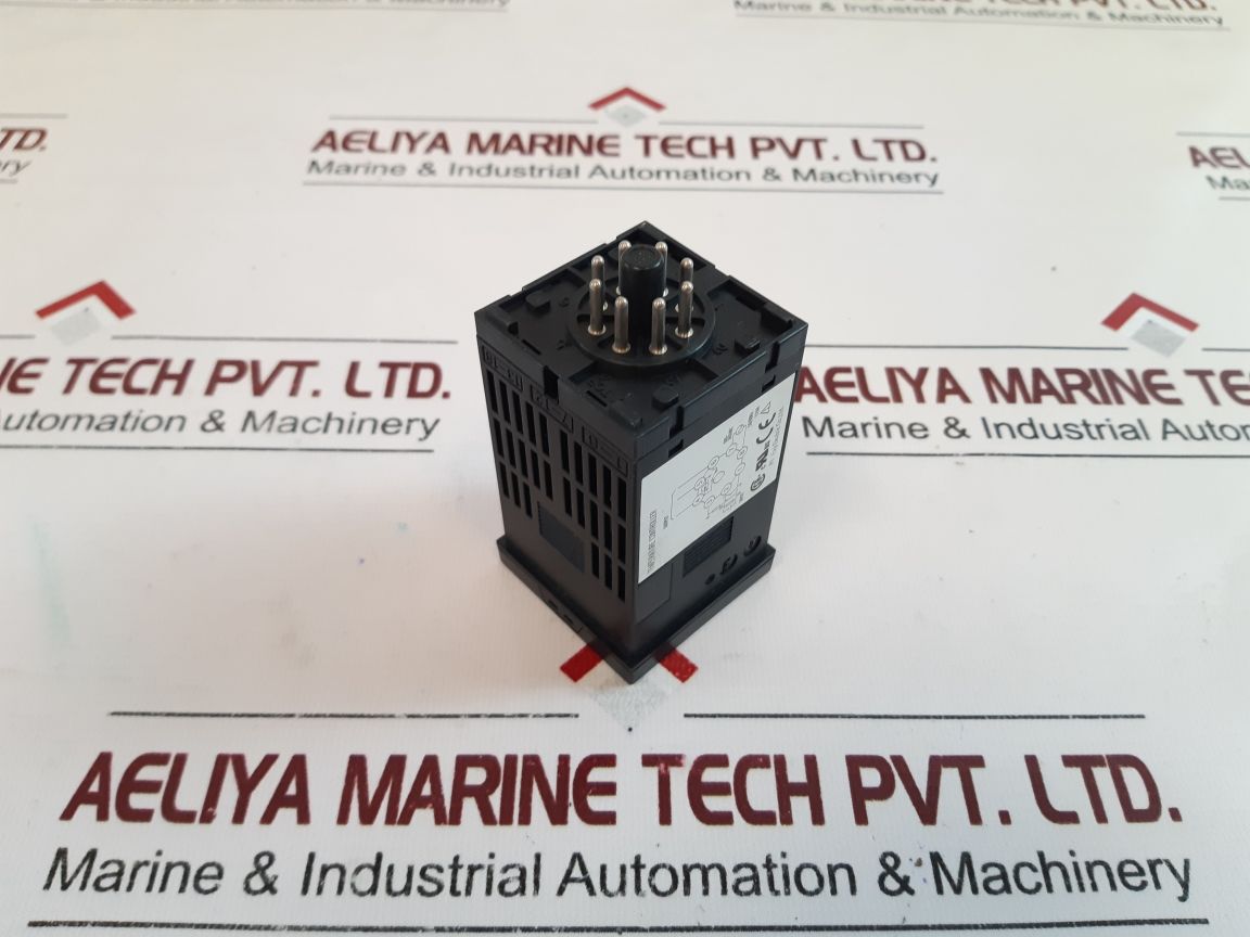 Fuji Electric Pxr4Tas1-0V000 Temperature Controller