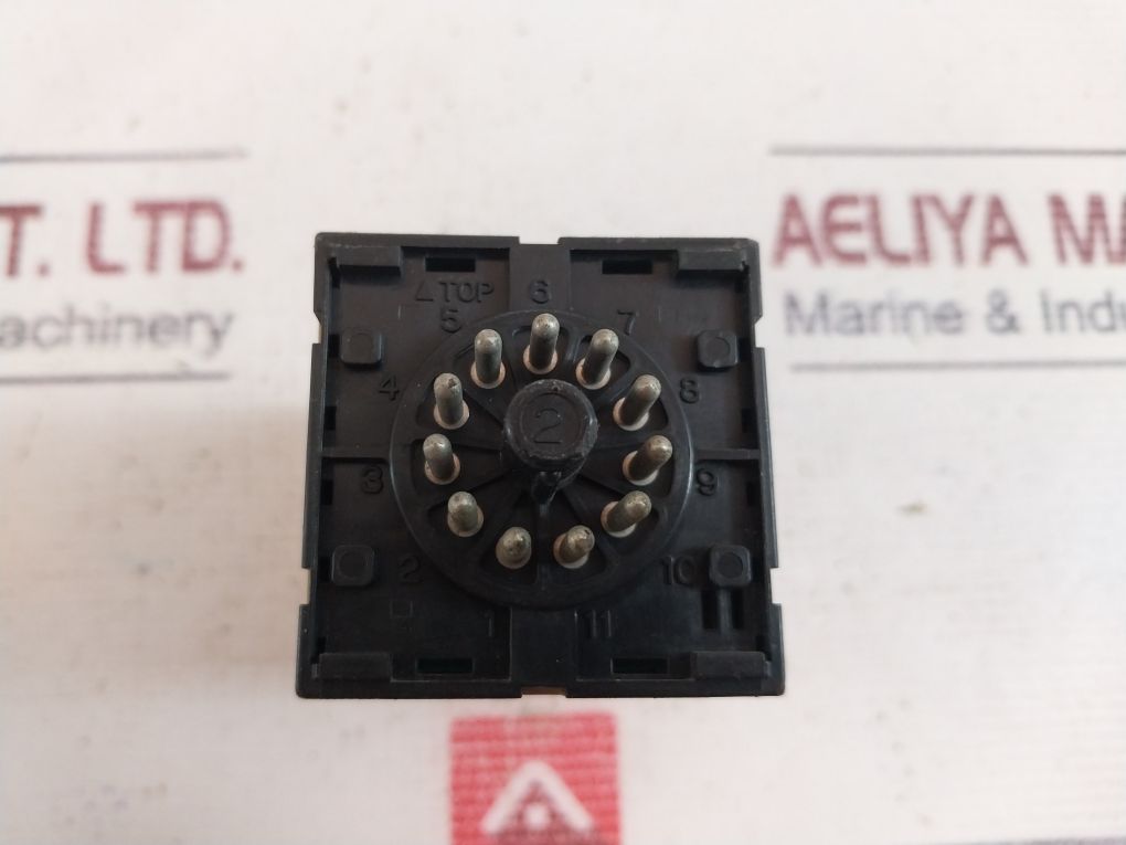 Fuji Electric Pxr4Tas1-1V5W0 Temperature Controller