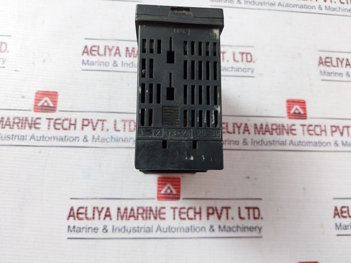 Fuji Electric Pxr5Bay1-1Vm70 Digital Temperarure Controller A2J5868C