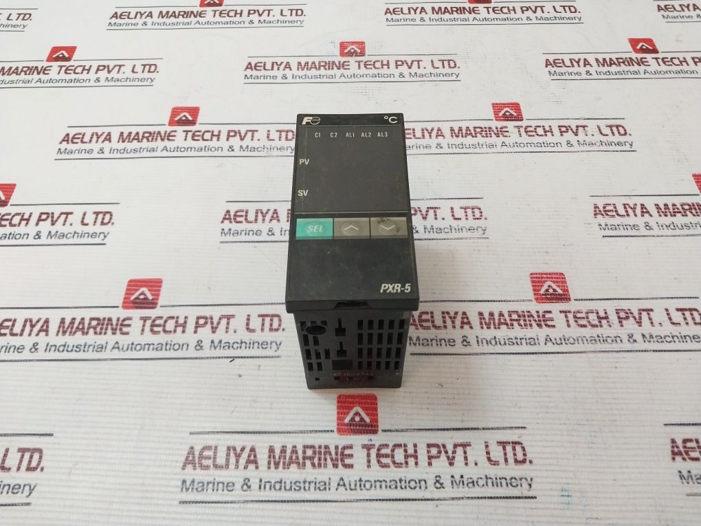 Fuji Electric Pxr5Nay1-1Vm70 Temperature Controller 100-240 Vac
