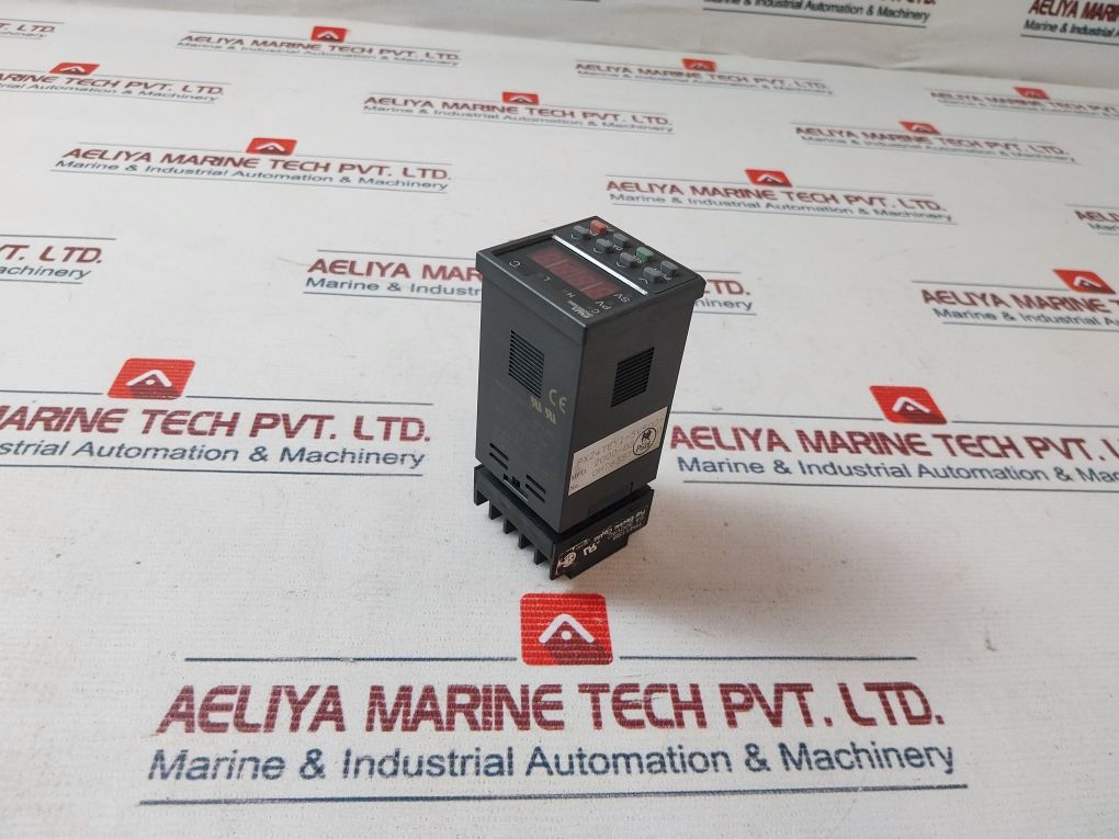 Fuji Electric Pxz-4 Micro Temperature Controller