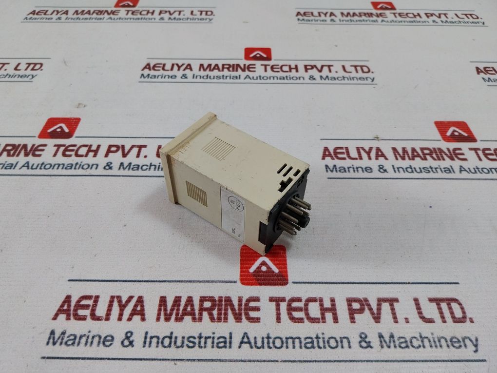 Fuji Electric Pxz-4 Temperature Conotroller 50/60Hz