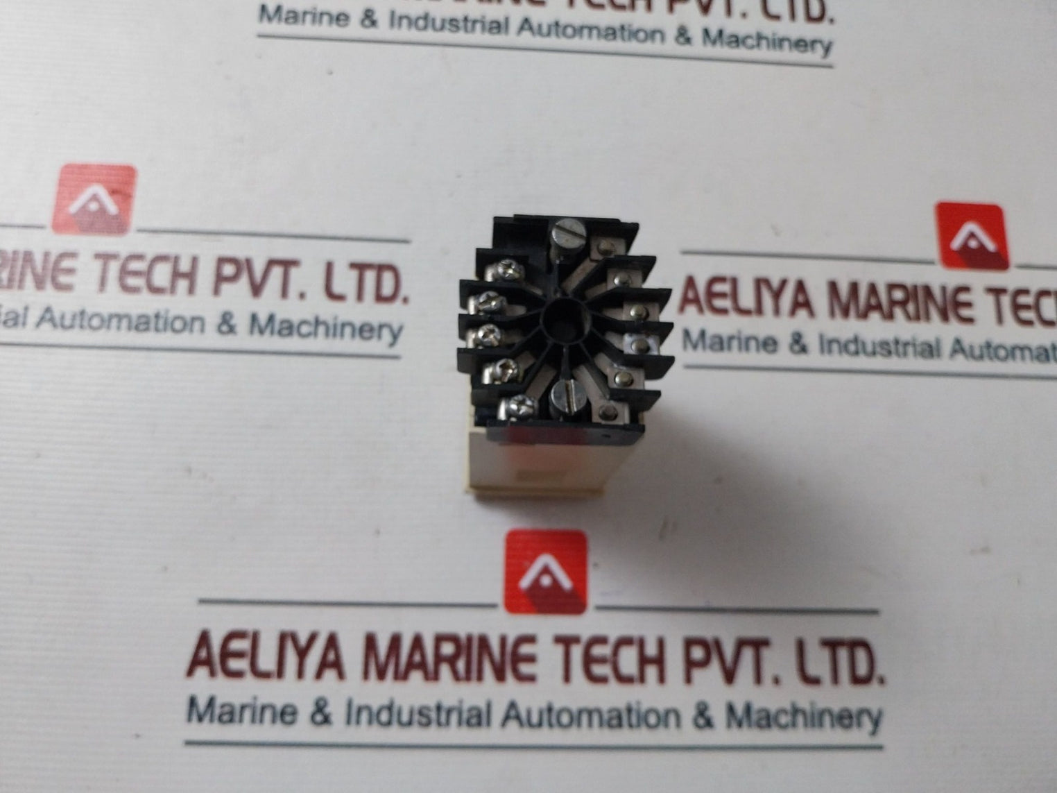 Fuji Electric Pxz-4 Temperature Controller 100-240 Vac