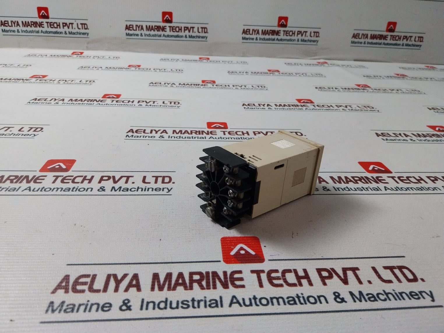 Fuji Electric Pxz-4 Temperature Controller 100-240 Vac