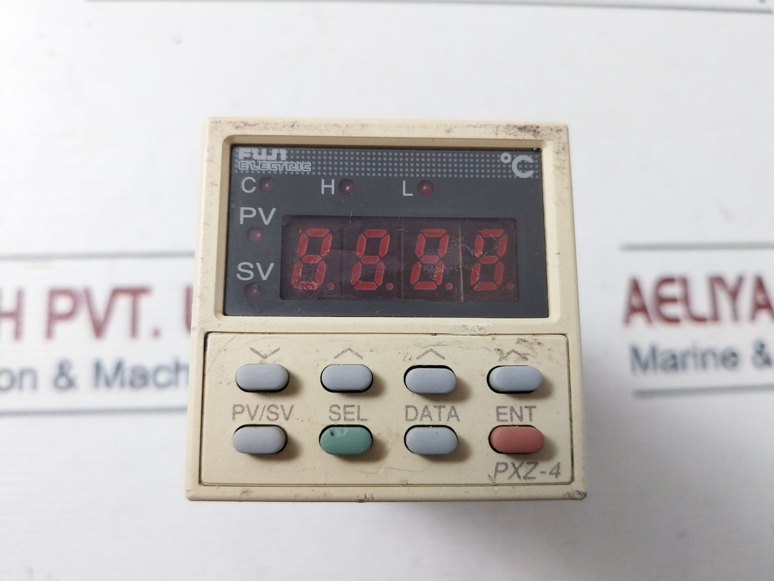 Fuji Electric Pxz-4 Temperature Controller 100-240 Vac