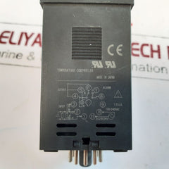 Fuji Electric Pxz-4 Temperature Controller 100-240Vac
