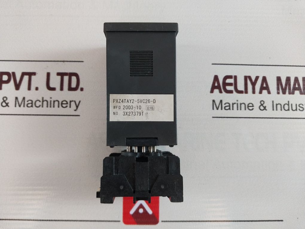 Fuji Electric Pxz4Tay2-5Vc26-d Temperature Controller With Base