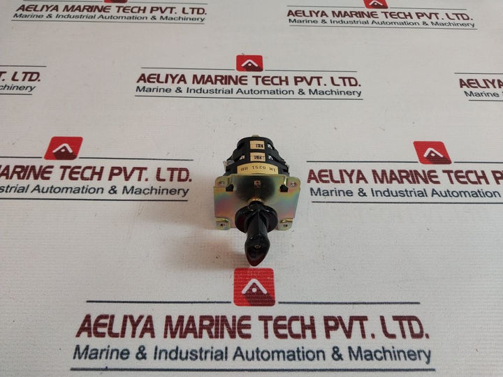 Fuji Electric Rc310-1 Selector Switch 600V 2A
