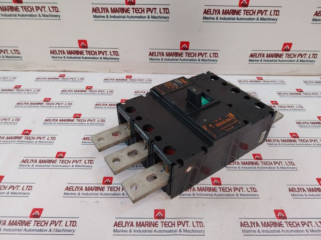 Fuji Electric Sa803R Auto Breaker 700A