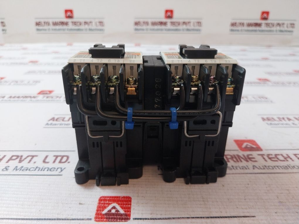 Fuji Electric Sc-03 Reversible Magnetic Contactor 20A 100-110V 50/60Hz