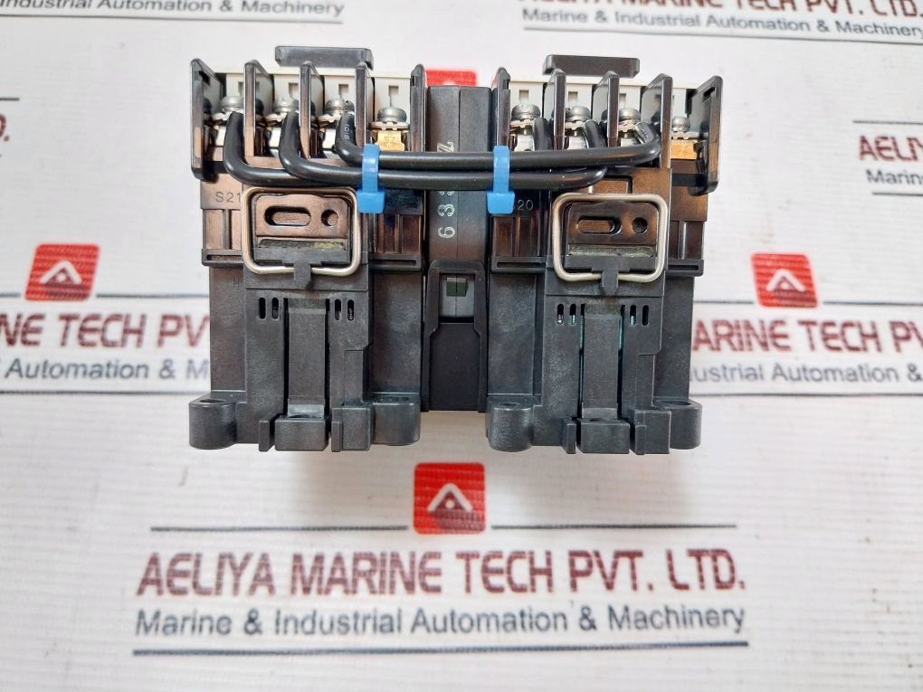 Fuji Electric Sc-03Rm Reversible Magnetic Contactor 100-110V 60Hz