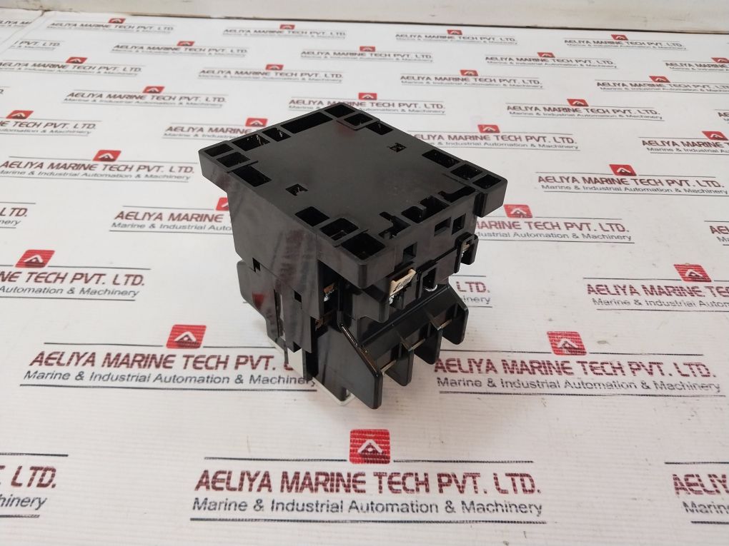 Fuji Electric Sc-2Sn Magnetic Contactor 380V 50Hz