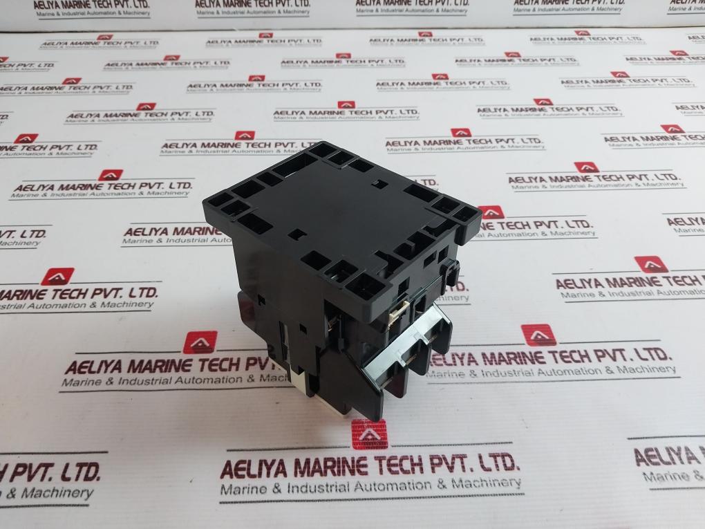 Fuji Electric Sc-3N Magnetic Contactor Sc-3N 2A2B 400-440V 60Hz