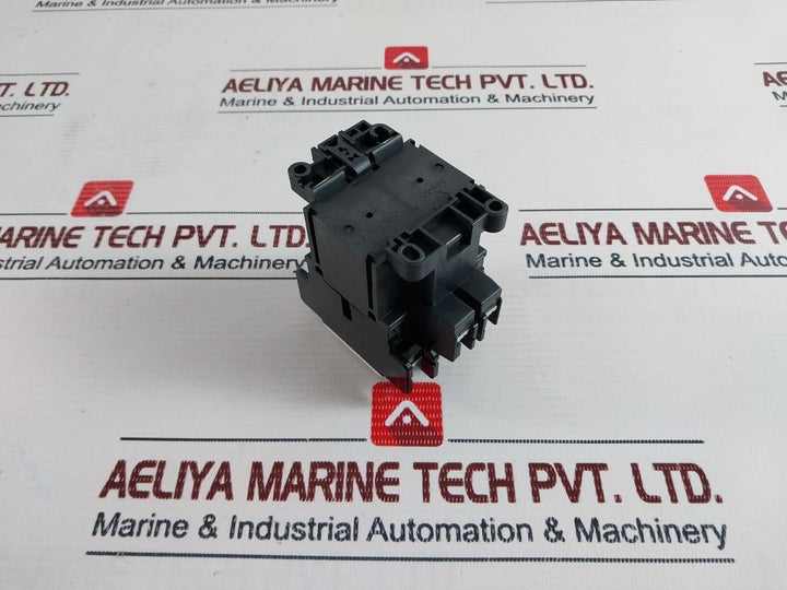Fuji Electric Sc-4-1 Magnetic Contactor Auxiliary Relay
