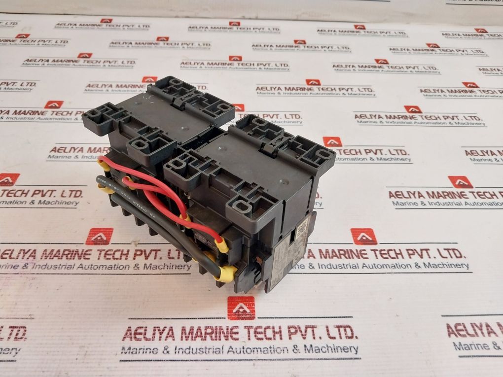 Fuji Electric Sc-n2 [35] Magnetic Contactor Sc35Baa 1000V 50/60Hz