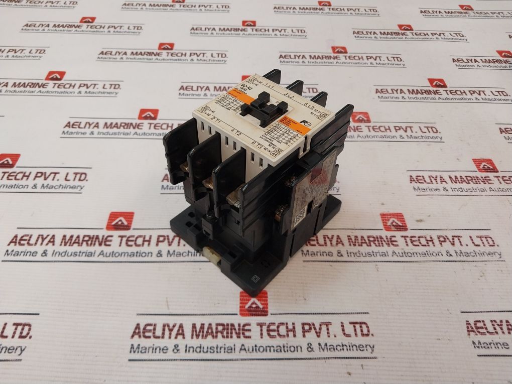 Fuji Electric Sc-n3 (65) Contactor 400-440V 60Hz, 100A