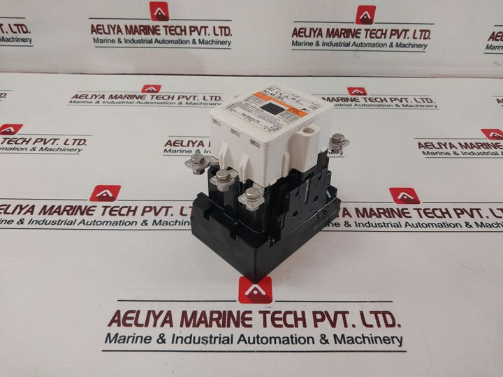 Fuji Electric Sc-n5 [93] Magnetic Contactor Ac 200-250V 50/60Hz