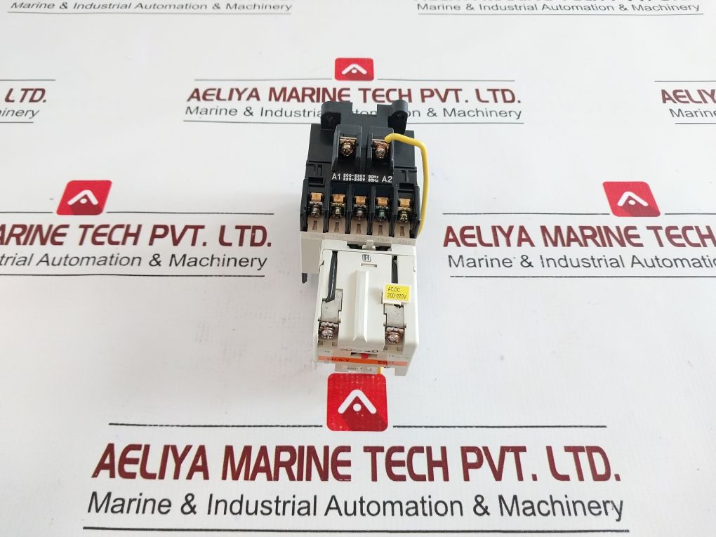 Fuji Electric Sh-5/V Latch Unit/Relay With Sh-5