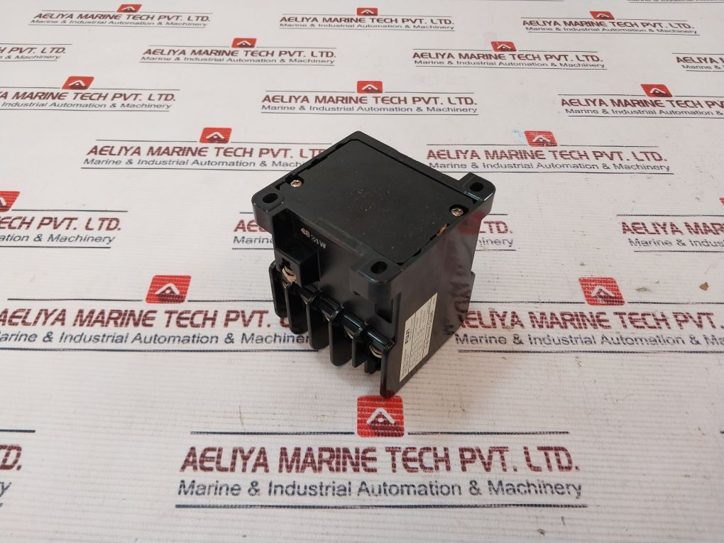 Fuji Electric Src3631-5-1 Magnetic Contactor Nke-8102