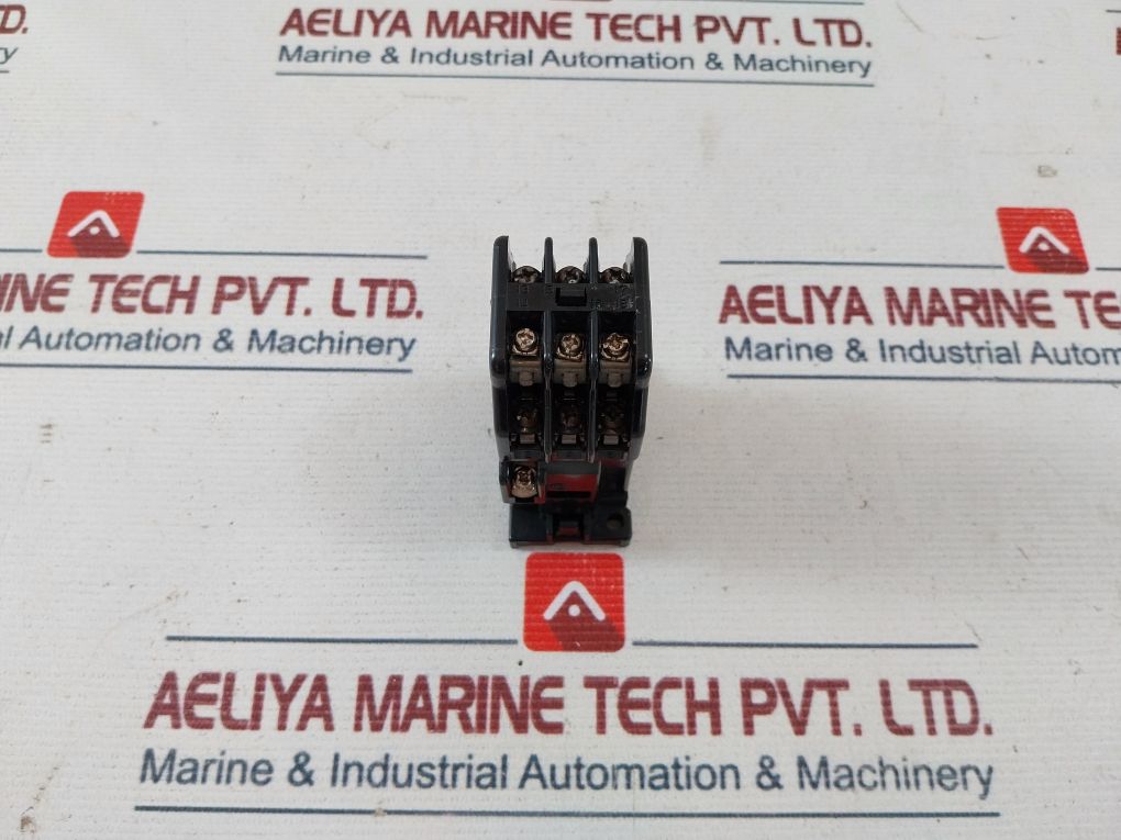 Fuji Electric Src50-2FX (3A3B) Auxiliary Relay 100-110V 60Hz
