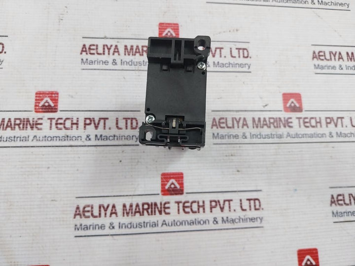 Fuji Electric Src50-2F/X (3A3B) Auxiliary Relay Coil 100~110V 50/60Hz