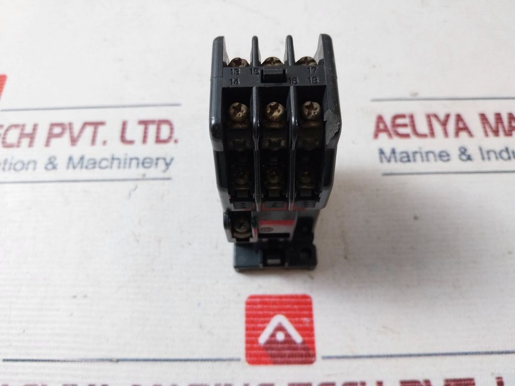 Fuji Electric Src50-2F/X (3A3B) Magnetic Contactor