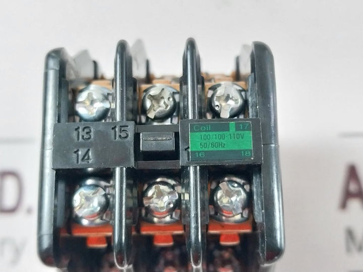 Fuji Electric Magnetic Contactor Relay Src50-2U/X (3A3B) 100-110Vac
