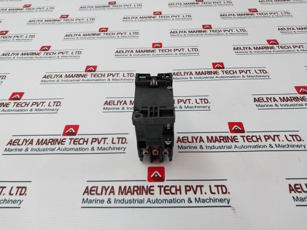 Fuji Electric Src50-2U/X (4A2B) Magnetic Contactor 200-220V 50/60Hz