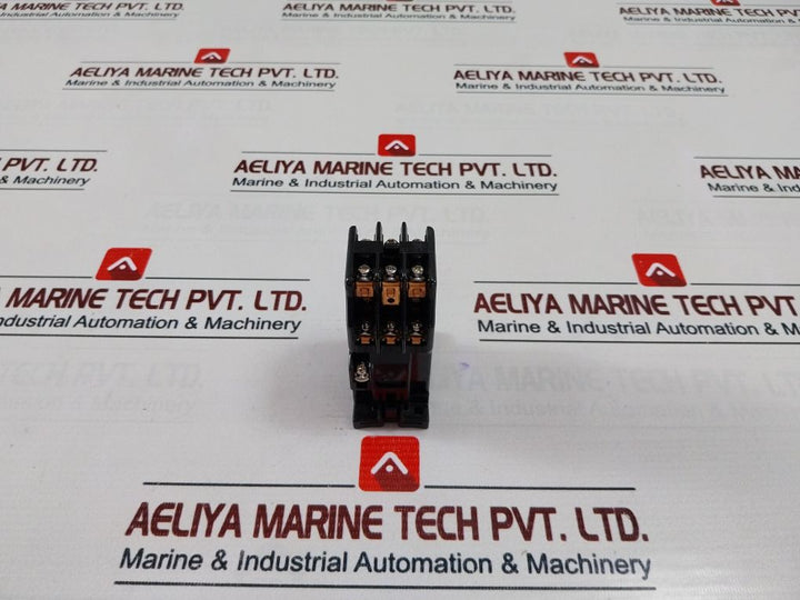 Fuji Electric Src50-2U/X Auxiliary Relay F012 65 03 4 C