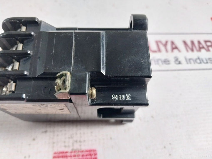 Fuji Electric Srca3631-0(4A) Magnetic Contactor