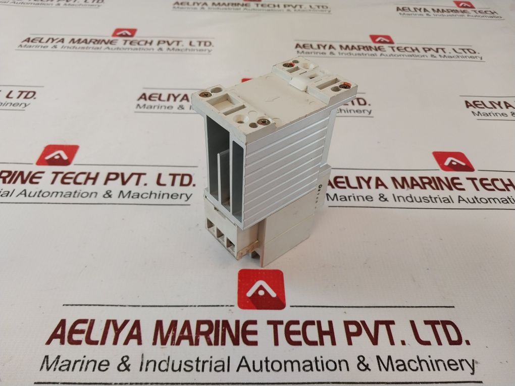 Fuji Electric Ss083-3-d5 Solid State Contactor 8A Dc12-24V
