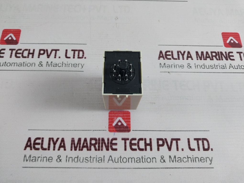 Fuji Electric St3P-a-b Super Timer Dc 24V