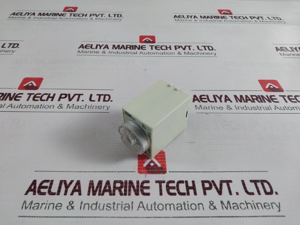 Fuji Electric St3P-a-b Super Timer Dc 24V