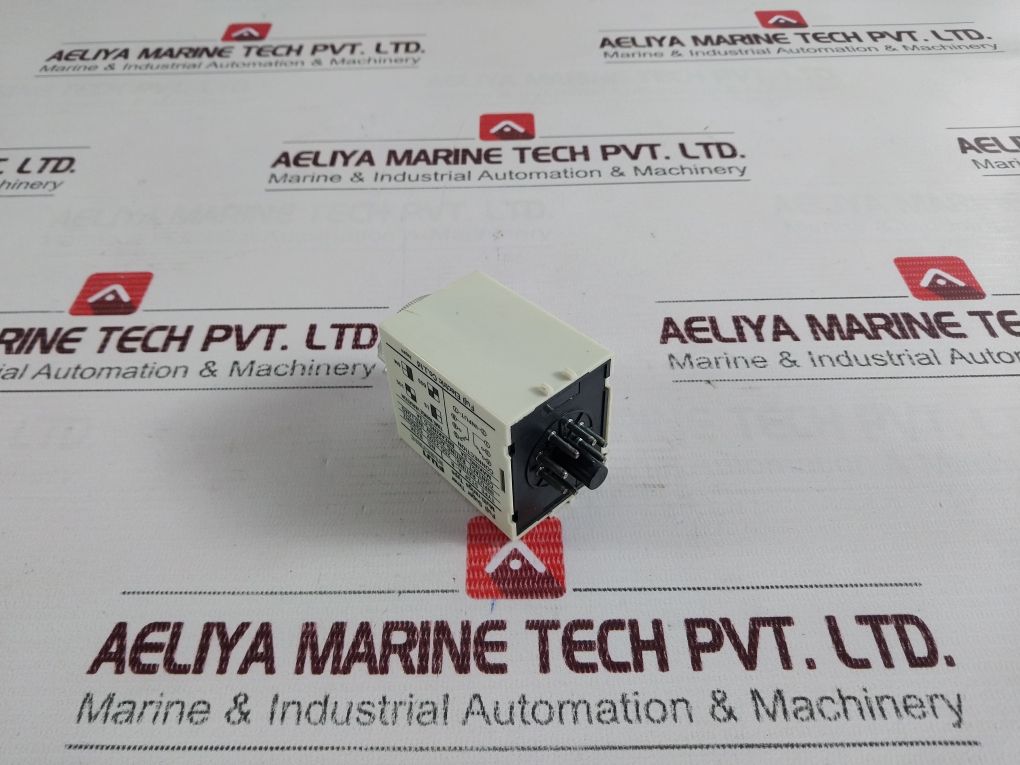 Fuji Electric St3P-a-b Super Timer Dc 24V